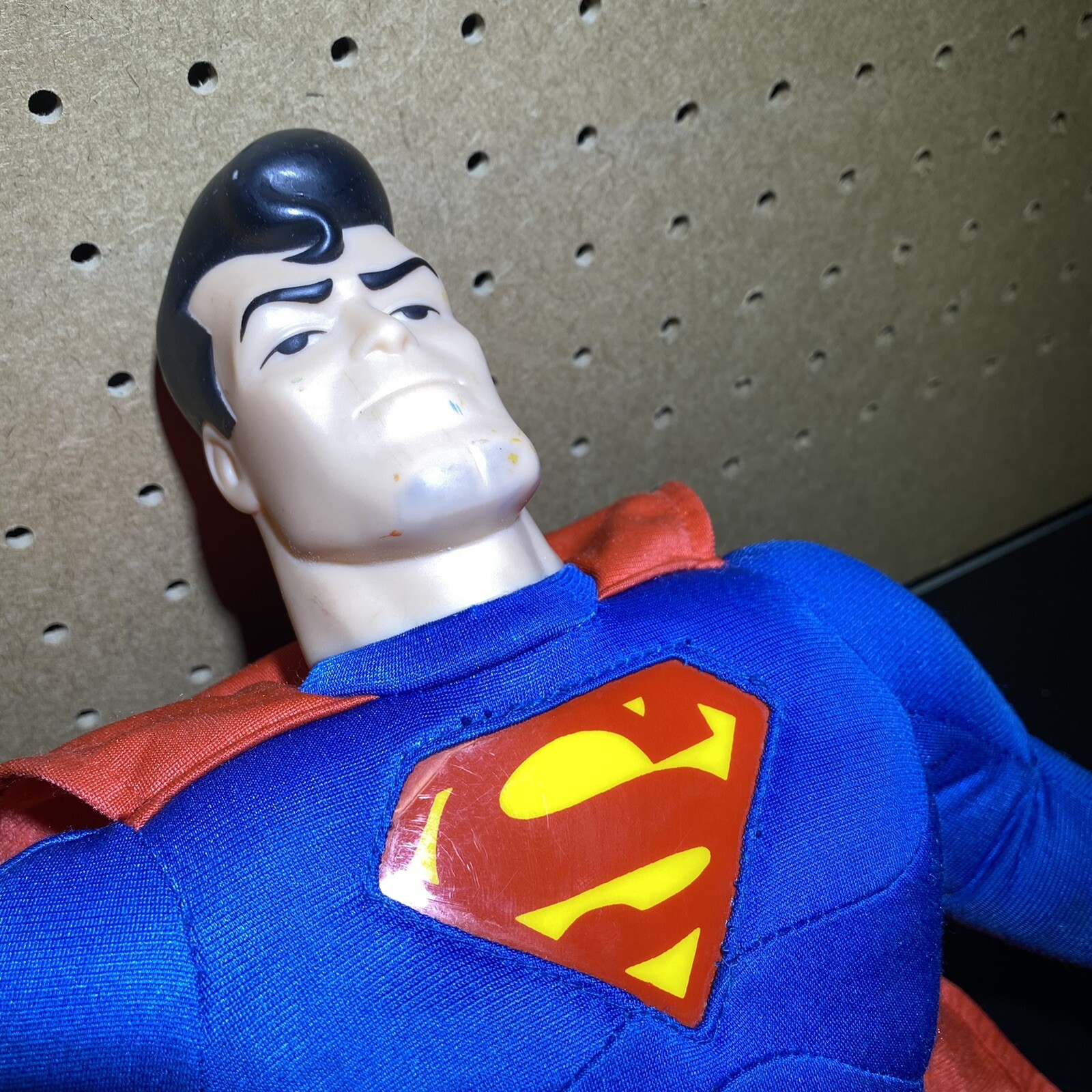 Animated SUPERMAN 18&Prime; Light Up PLUSH Figure w PLASTIC HEAD DC / Kenner 1996-USED