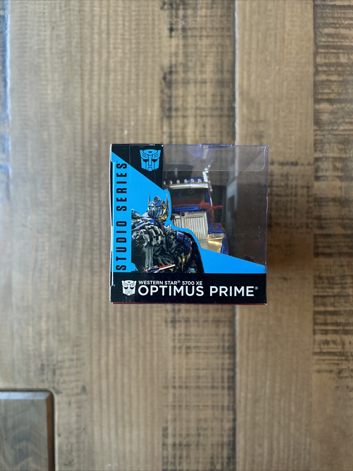 Hollywood Rides Transformers Optimus Prime MB 1:43 FREE SHIPPING