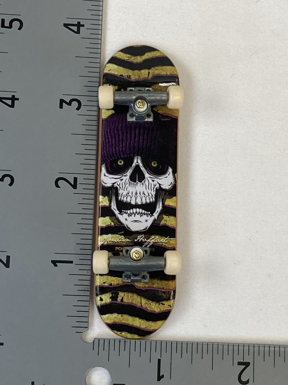 Tech Deck Fingerboard Powell Peralta Bones Brigade Jordan Hoffart Skateboard