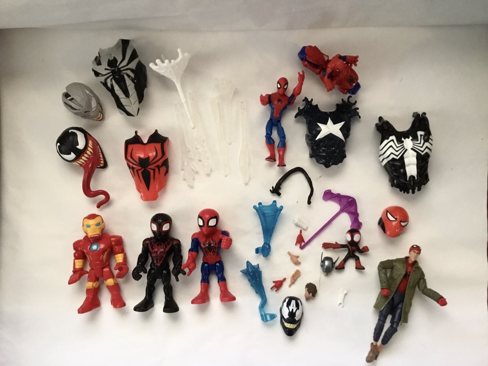 Marvel Action Figures, Armour,Face Mask,Webs,Small Body Parts, and More (33 pcs)
