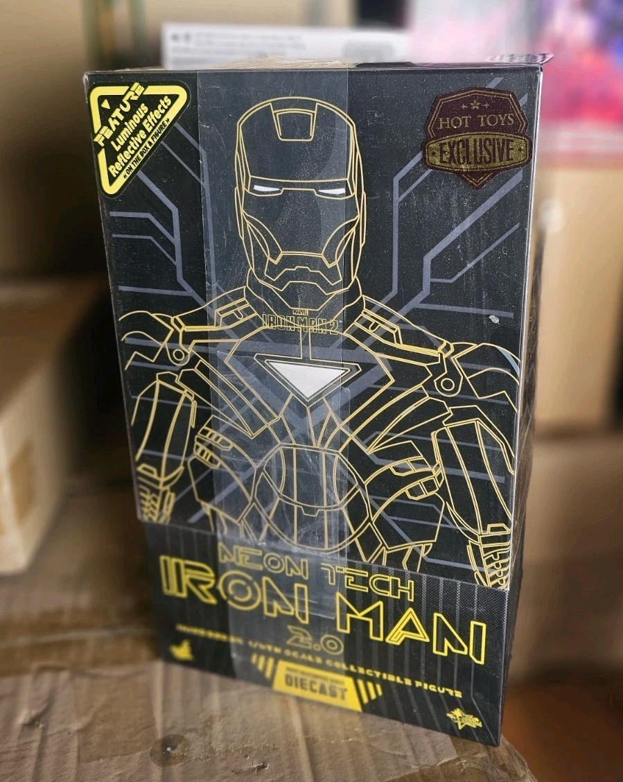 Hot Toys Neon Tech Iron Man 2.0 1/6 MMS523-D29 Mark VI 6 Robert Downey Jr