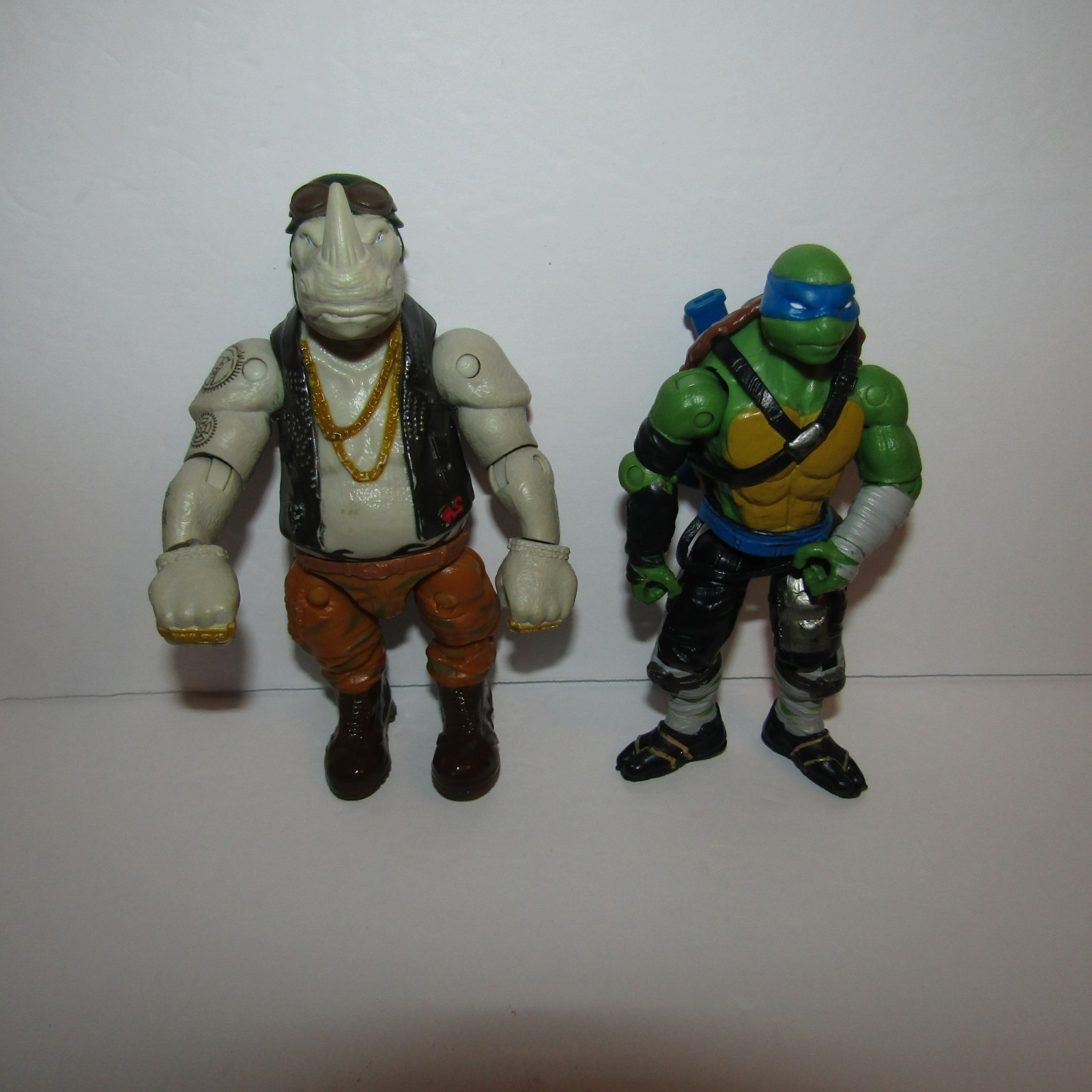 TMNT Out of the Shadows Action Figure Leonardo & Rocksteady 2015 Broken Bandana