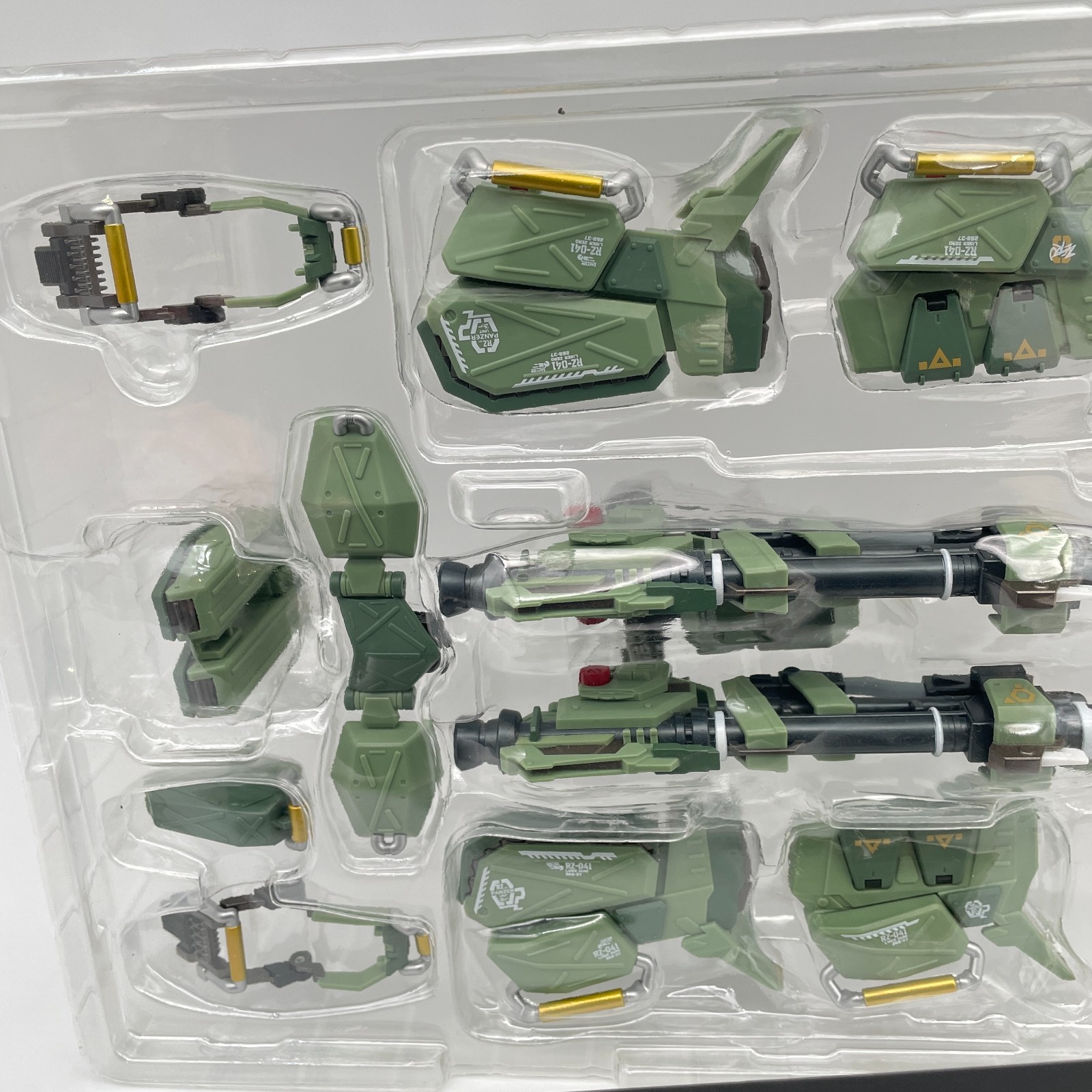 ZOIDS CHOGOKIN CHANGING ARMOR set for RZ-041 LIGER ZERO BANDAI