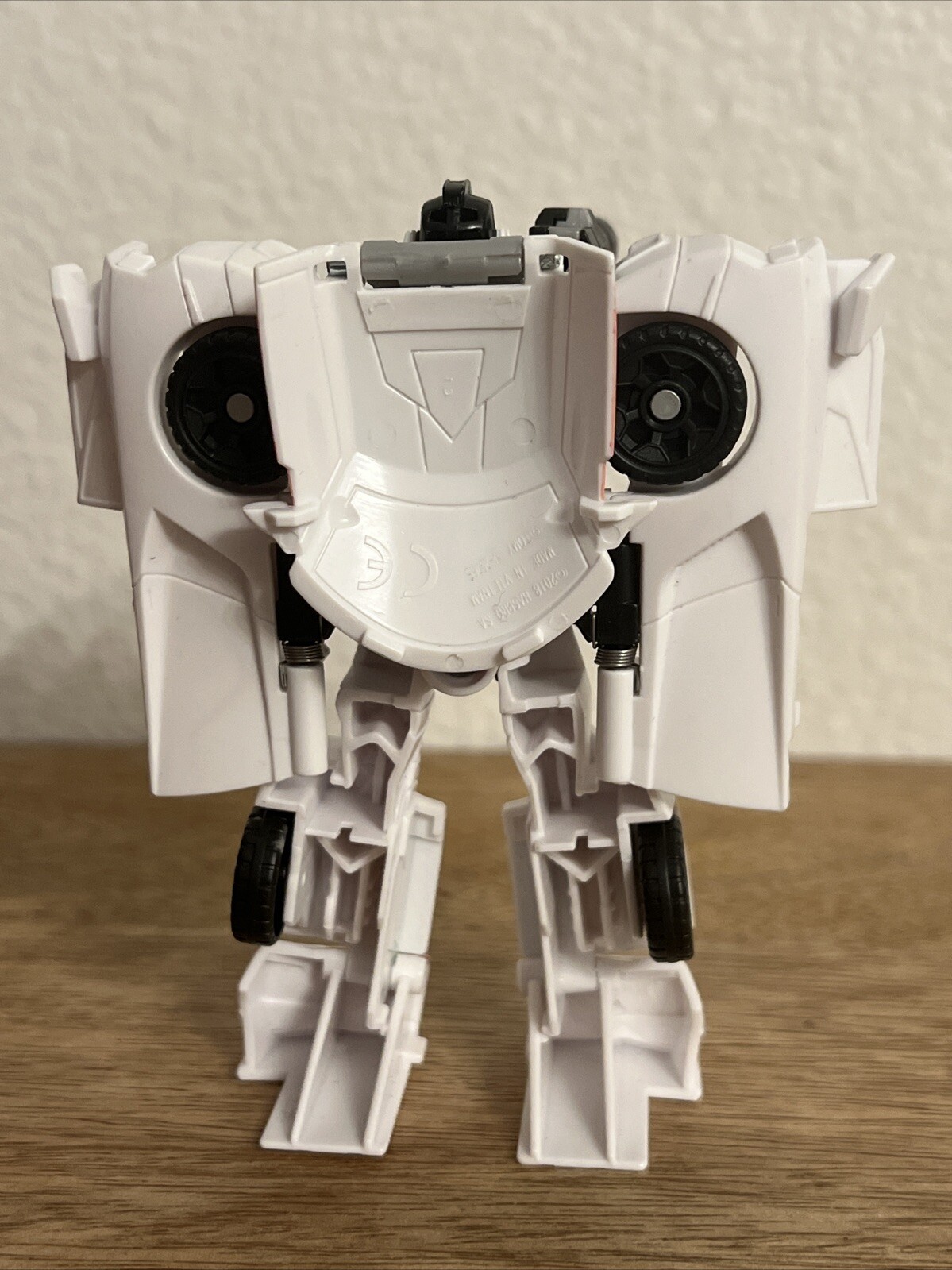 Wheeljack Transformer 4.5” Action Figure Plastic Autobot Robot Toy