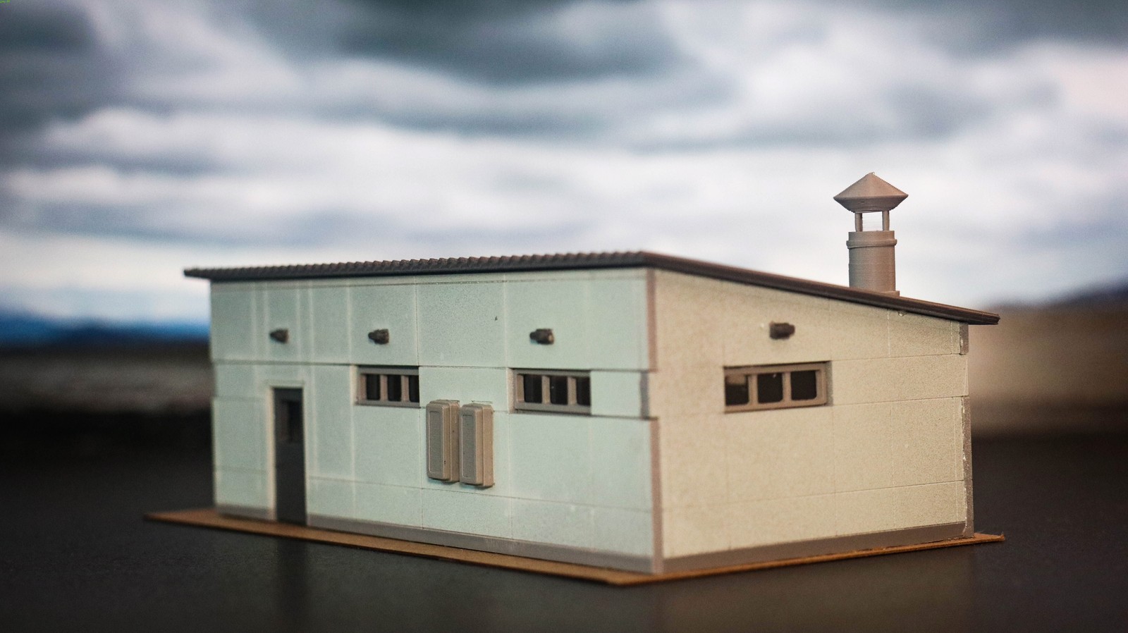 1:87 Realistic Equipment Room Model, Static Building Accessory for Train Layout
