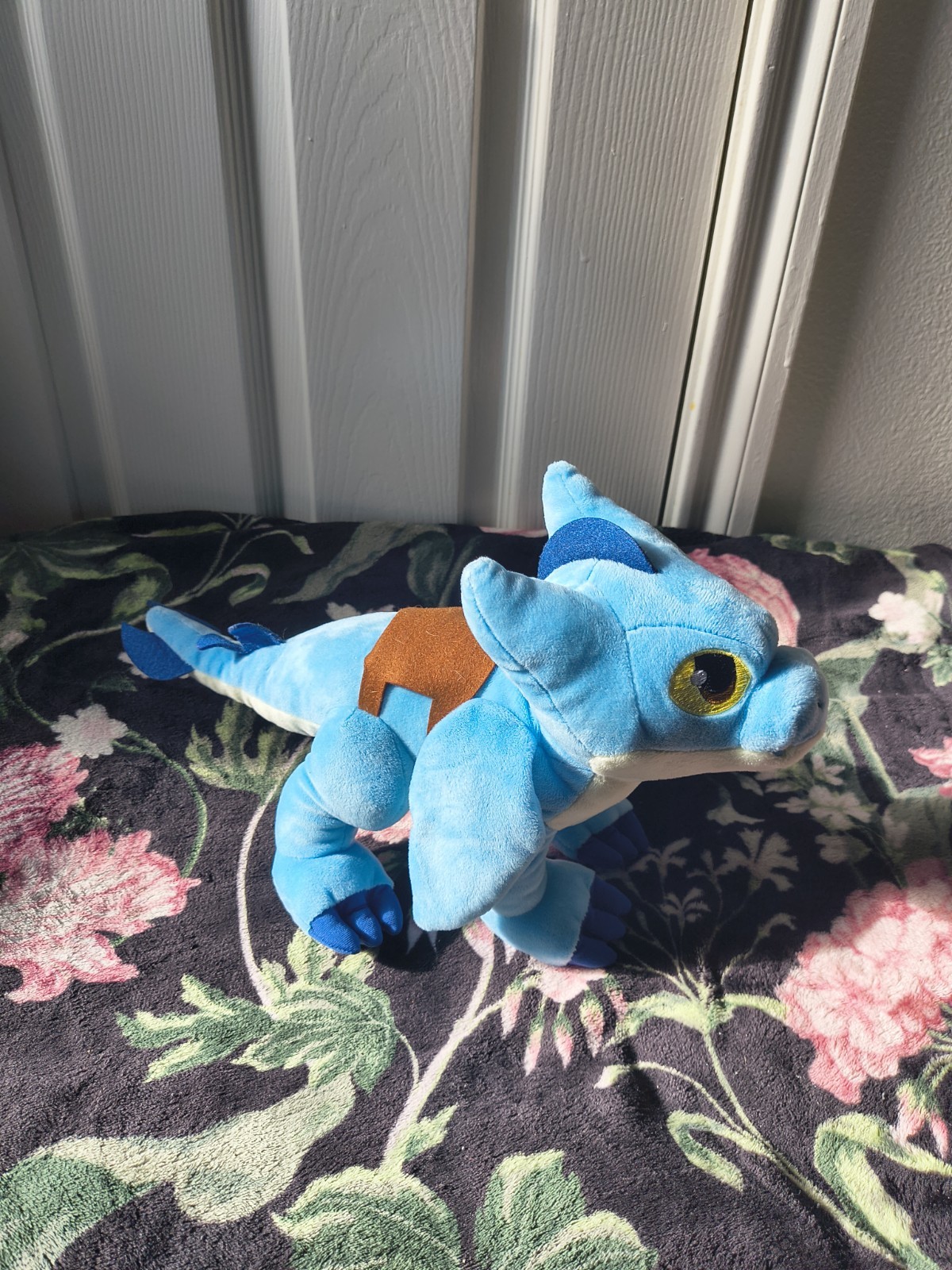 How To Train Your Dragon Rescue Riders Winger Plush Wing Flap Action 15&Prime; Blue