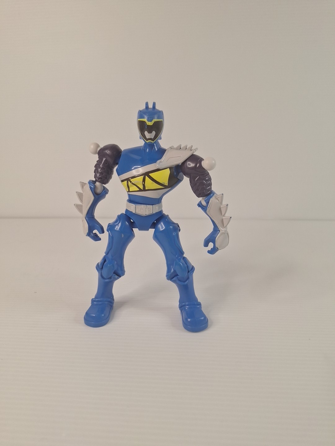 Power Rangers Dino Super Charge Blue Ranger Figure