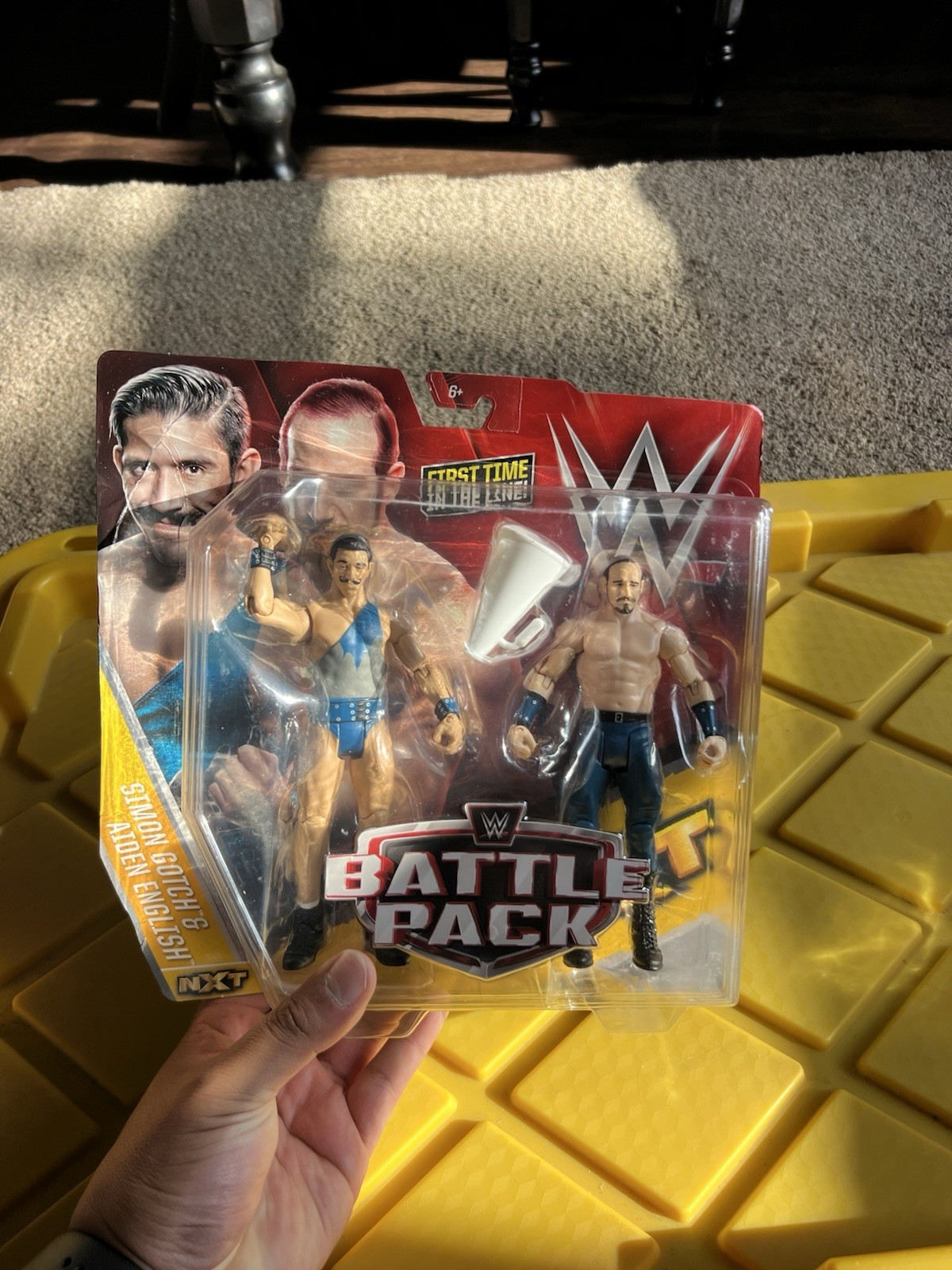 WWE BATTLE PACK SIMON GOTCH AND AIDEN ENGLISH WRESTLING FIGURES
