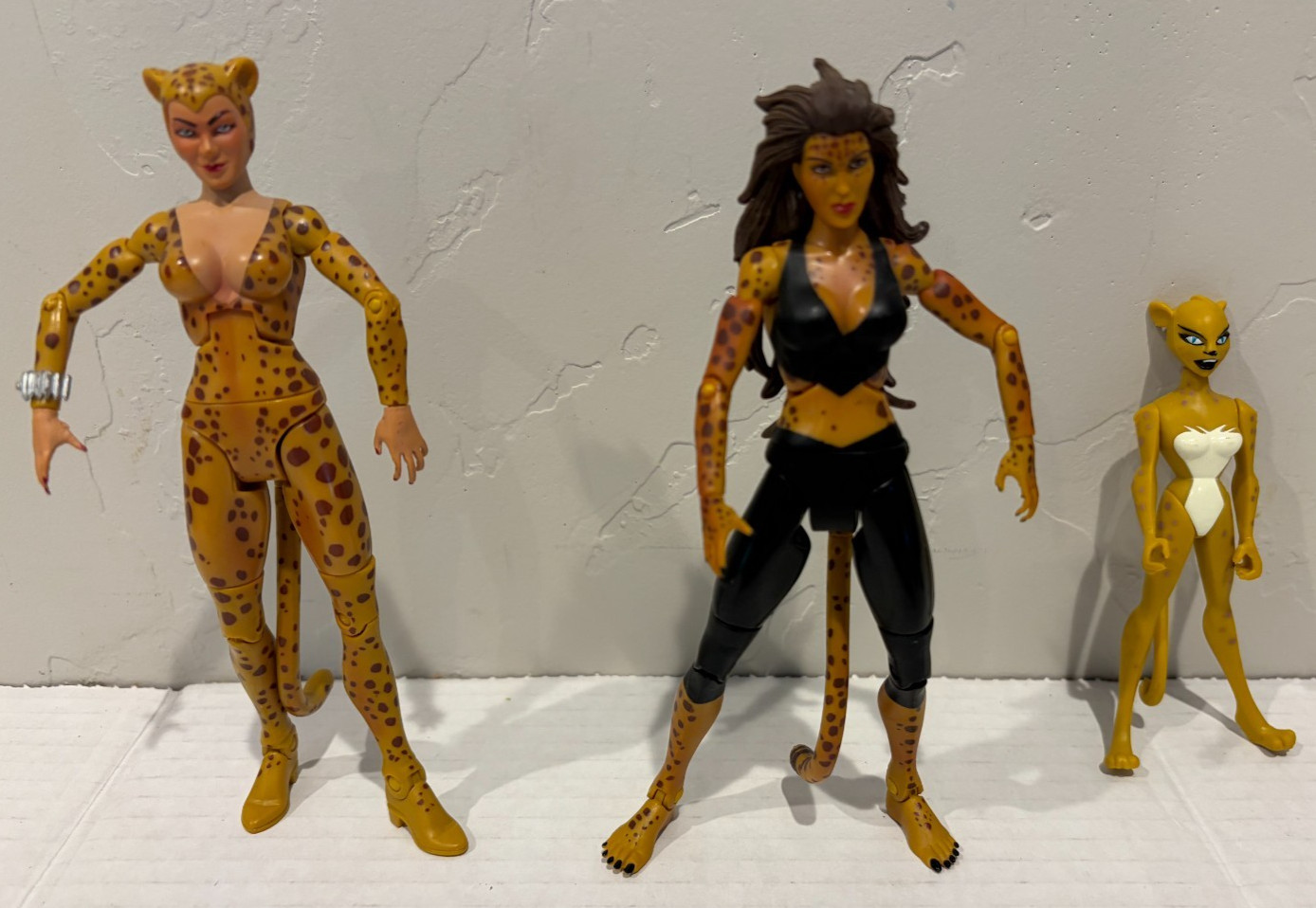3 DIFF DC Universe 2009 Cheetah Figures 6&Prime; Wave 13, Black Suit Variant 4&Prime; Mattel