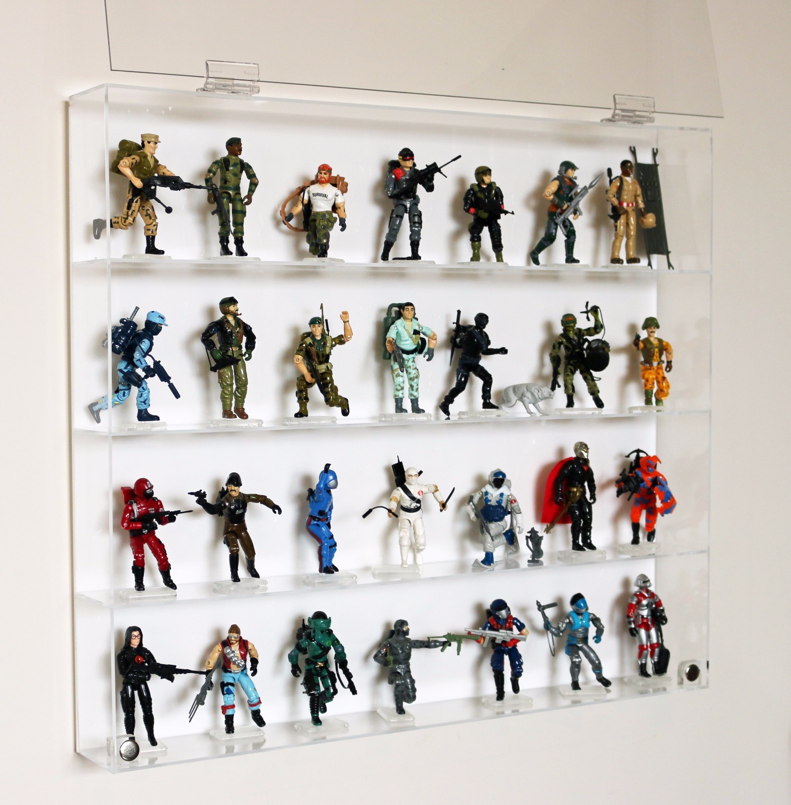 Collectors Showcase – Premium Display Case for 3-3/4&Prime; GI Joe Action Figures T3MS