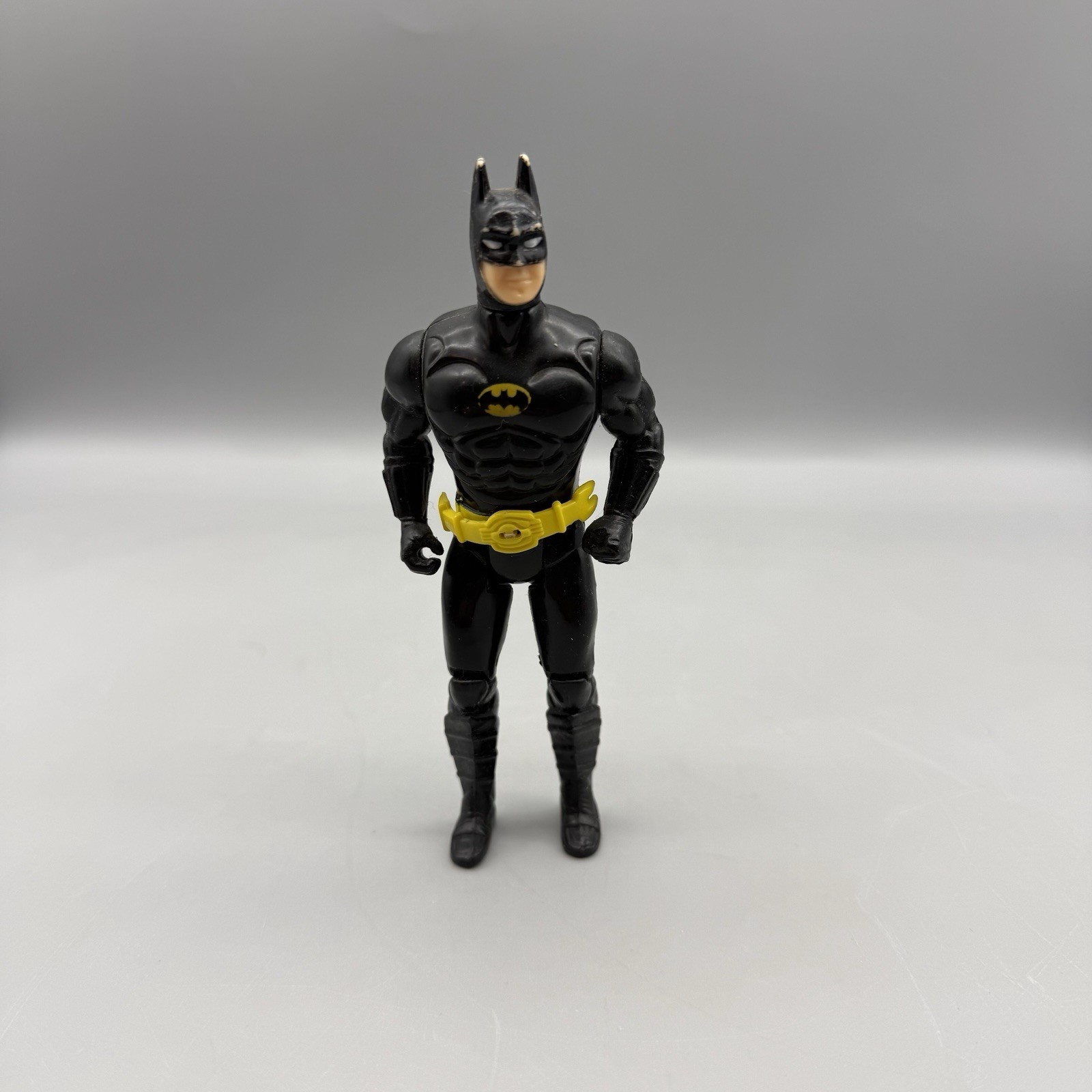 Vintage 1989 Toybiz Batman Movie Figure Michael Keaton Loose Incomplete
