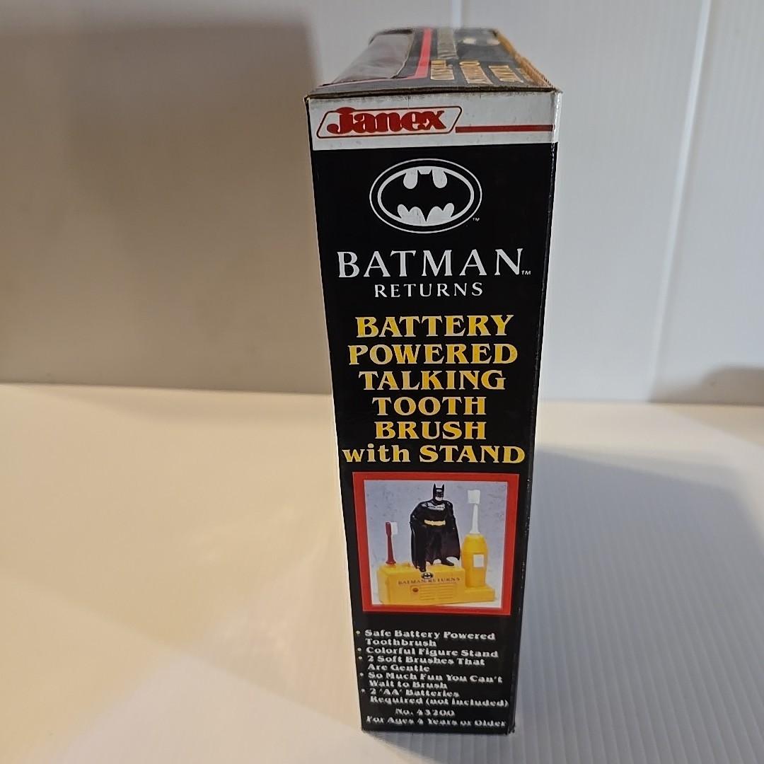JANEX NEW Batman Returns Battery Powered Talking Toothbrush /Stand Vintage