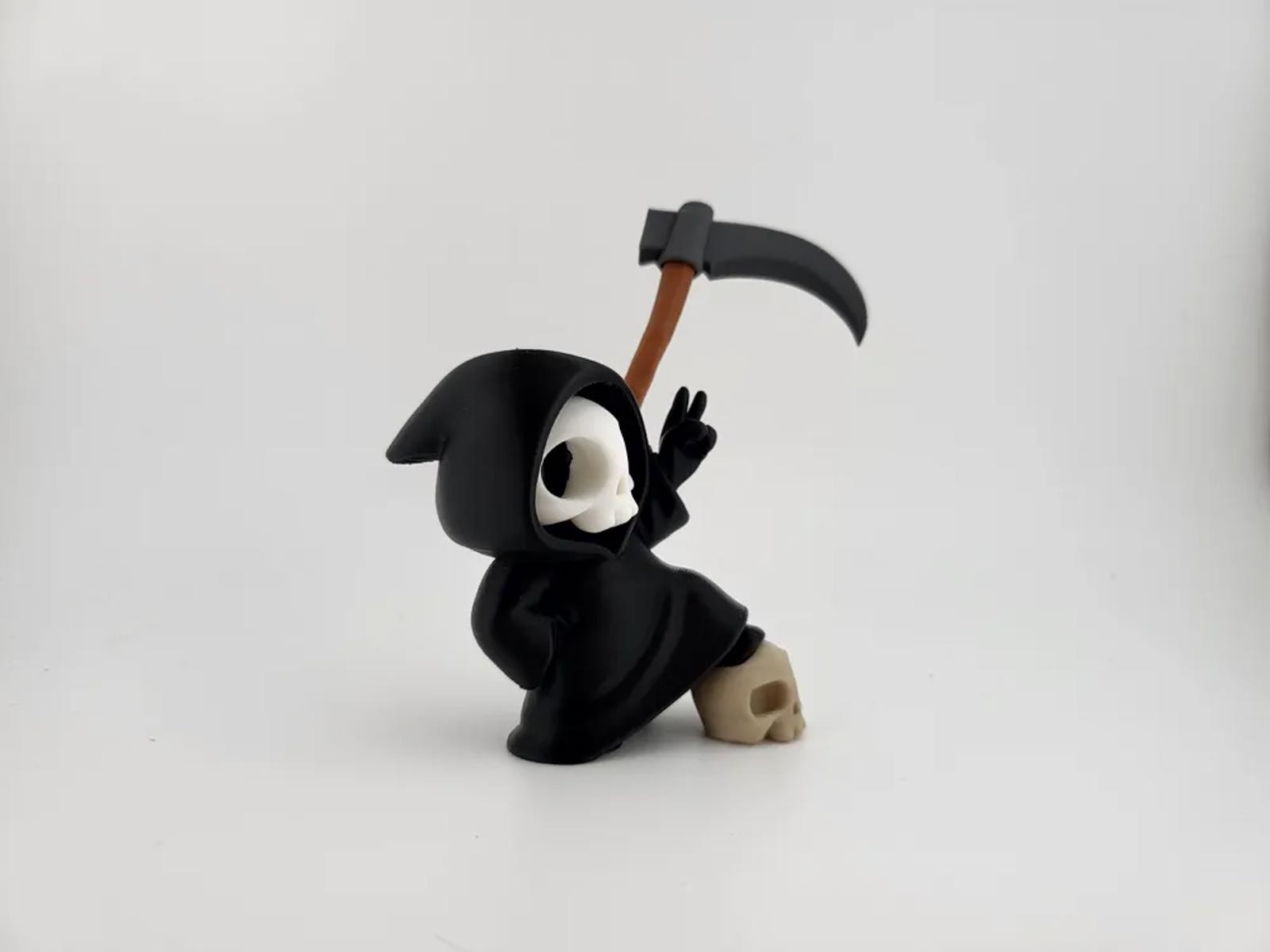 Peace Out Grim Reaper Skeleton Figure – Funny Macabre Desk Decor