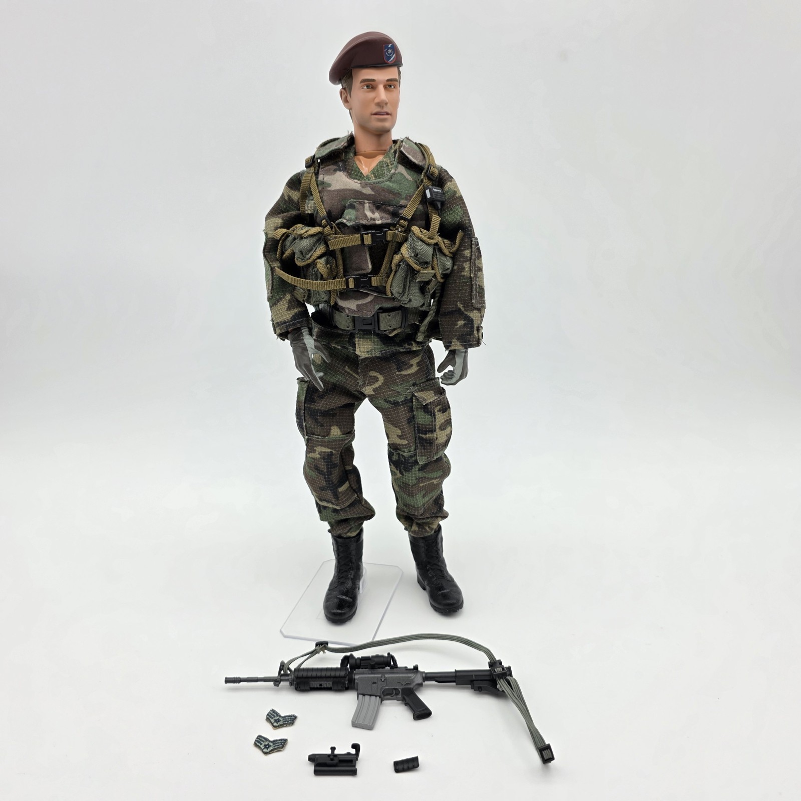 Vintage Dragon Action Figures US Army Green Beret Rifle Radio Camo Gi Joe