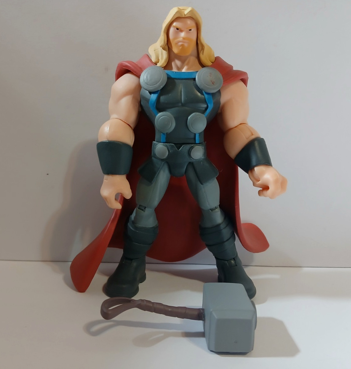Disney Store Toybox Marvel Avengers Thor (MCU) 6&Prime; inch action figure w hammer