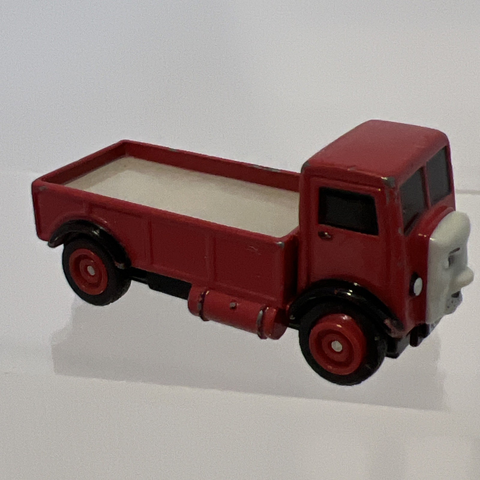 Thomas and Friends Britt Allcroft 1999 ERTL Red Lor3 Diecast Train Diecast Truck