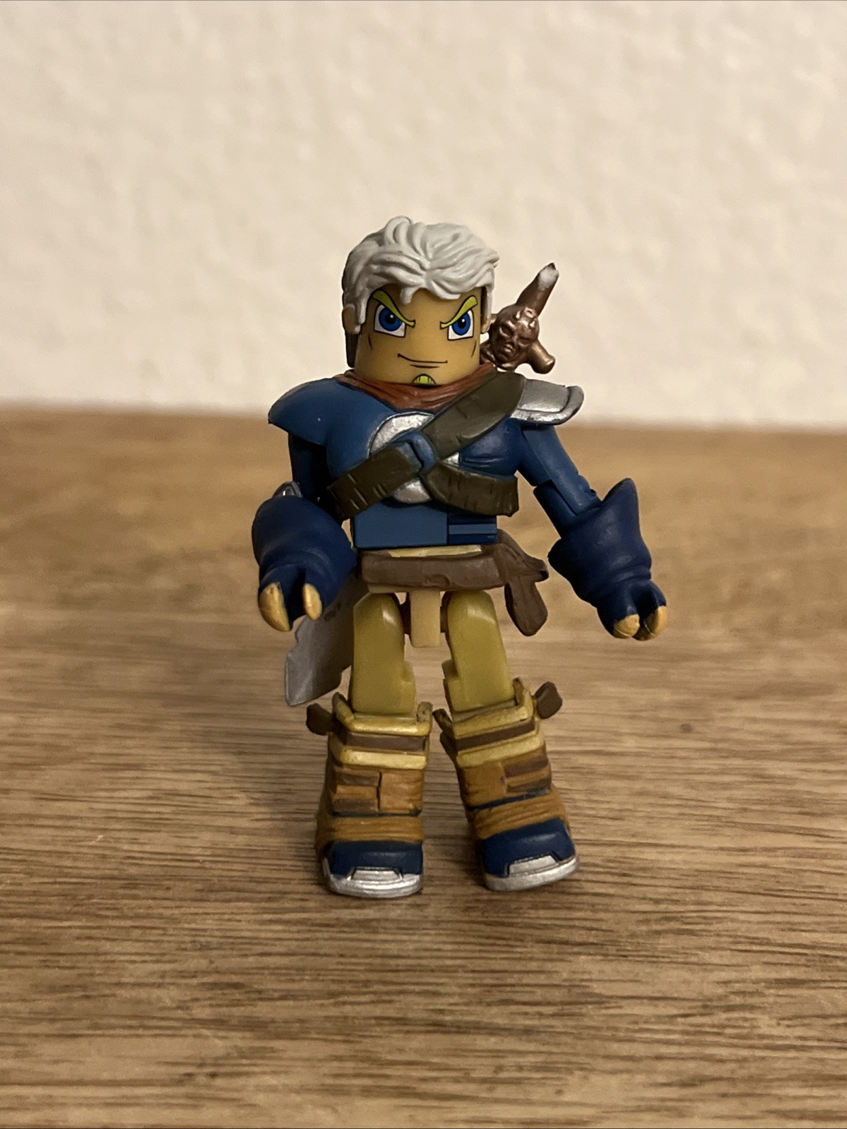 Valeros Human Fighter W/ Sword From Pathfinder 2.5” Action Figure PVC Toy