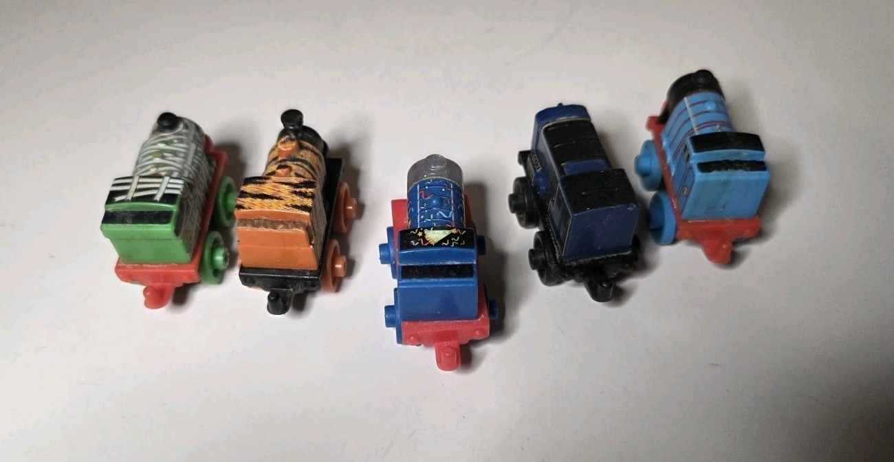 Thomas The Train And Friends 5 train Characters Mini Lot Mummy Tiger New Years