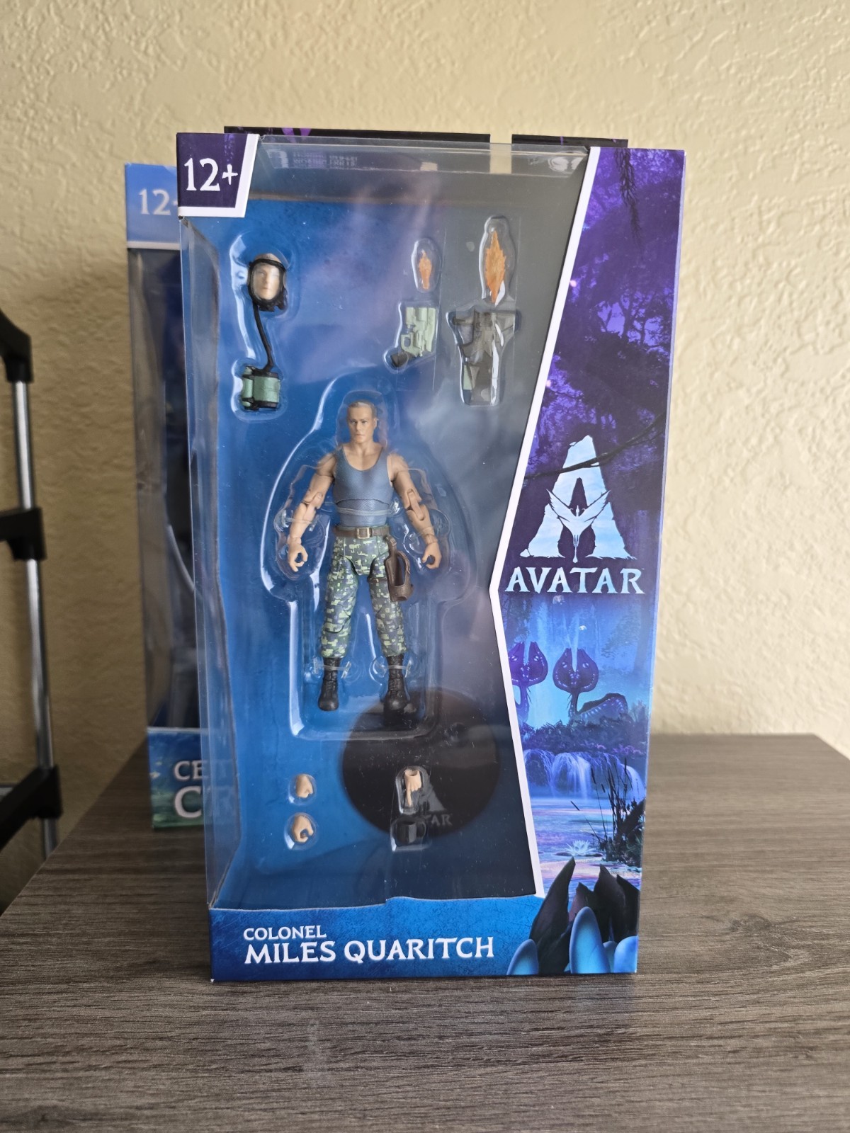 Mcfarlane Avatar CET-OPS Crabsuit (Large Scale) and Colonel Miles Quaritch Lot