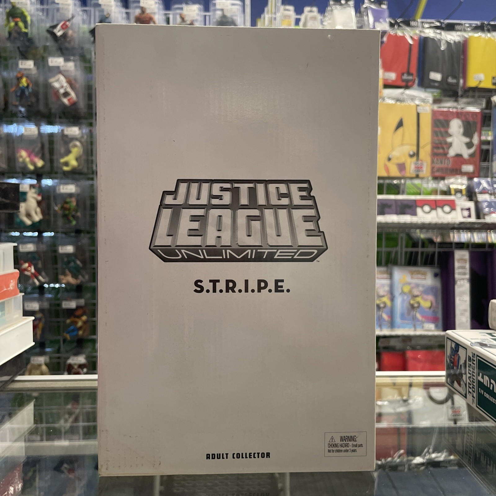 NEW SEALED JUSTICE LEAGUE UNLIMITED S.T.R.I.P.E WHITE CARTON ADULT COLLECTOR 137
