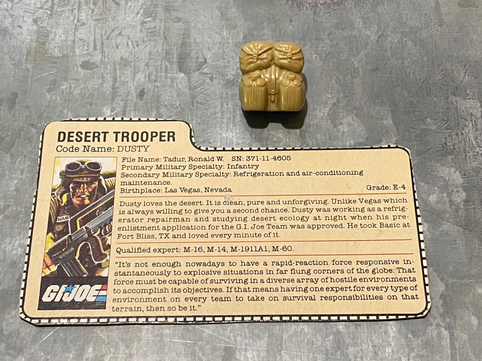 1985 GI Joe DUSTY Desert Trooper v1 File Card + Backpack Vintage Original
