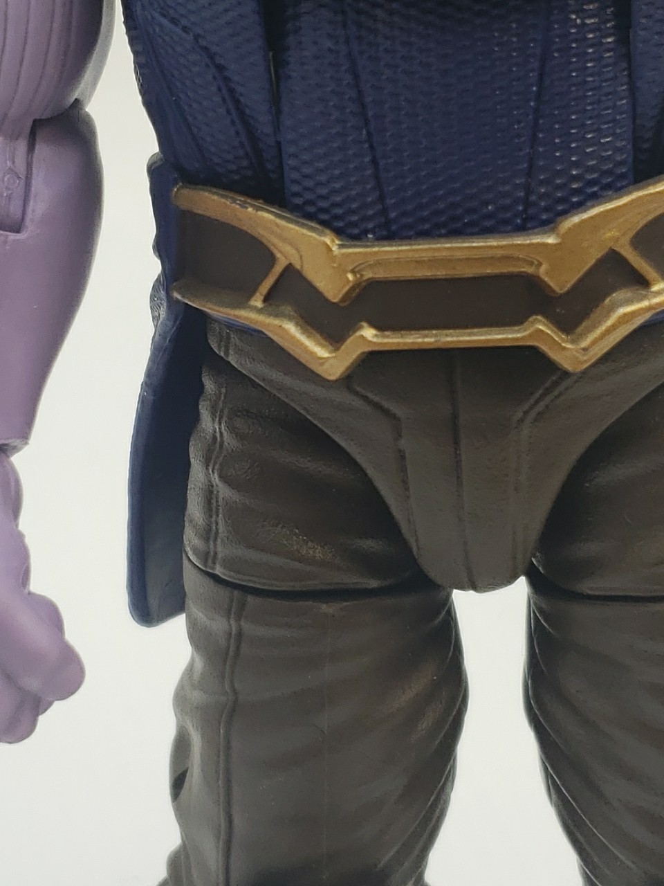 Marvel Legends Avengers Thanos Action Figure With Extra Head And Arm