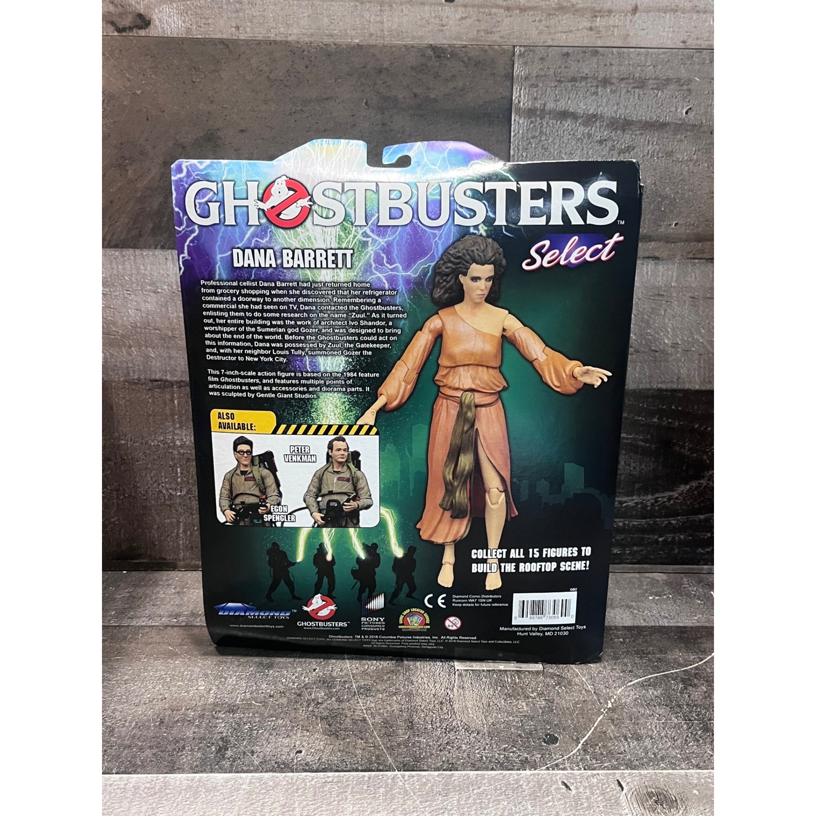 Diamond Select Ghostbusters Dana Barrett 7 Inch Action Figure Sigourney Weaver