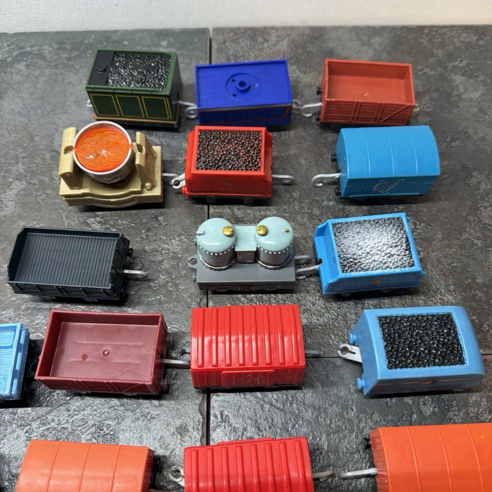Thomas TrackMaster Motorized Train Lot 36 Pieces Engines Cargo Bundle Untested