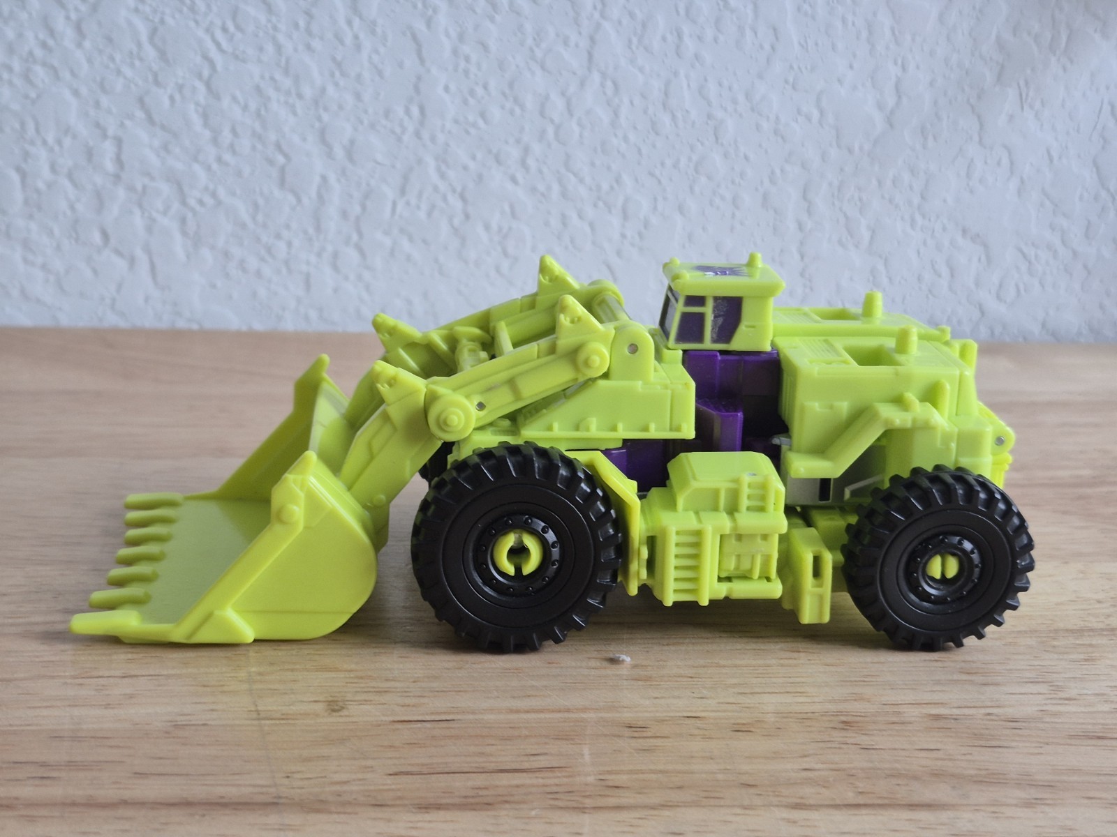 Transformers Combiner Wars SCRAPPER Voyager Constructicon Devastator Limb