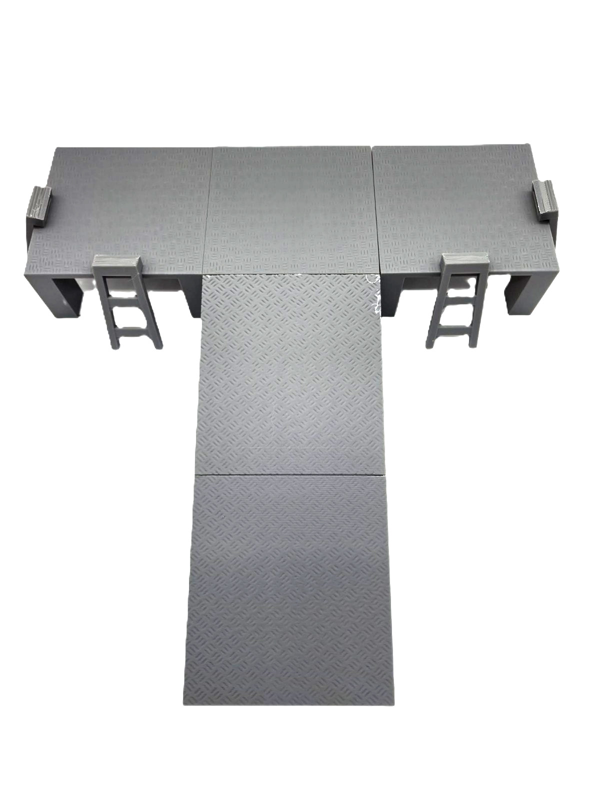 1:18 Scale Miniature Workshop Display Ramp, Ladders & Diamond Plate Ramp 4 inch