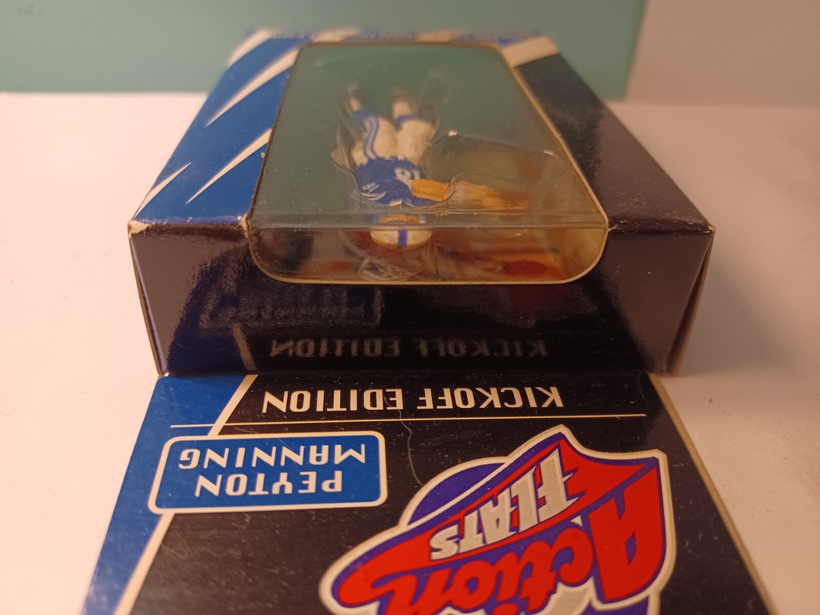 Topps Action Flats (Pair) 1998 Peyton Manning & 1999 Randy Moss (Unopened)