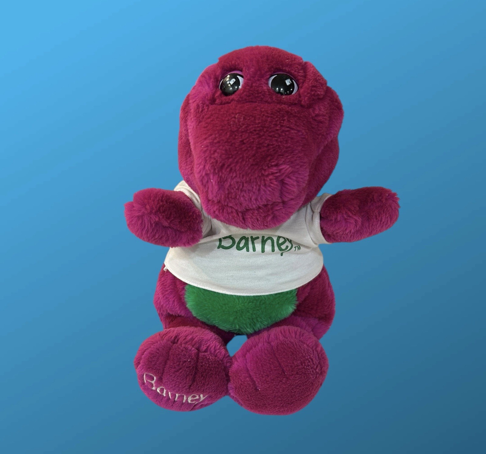 Vintage Barney The Dinosaur 13&Prime; Plush with White T-Shirt by Lyons Group 1992