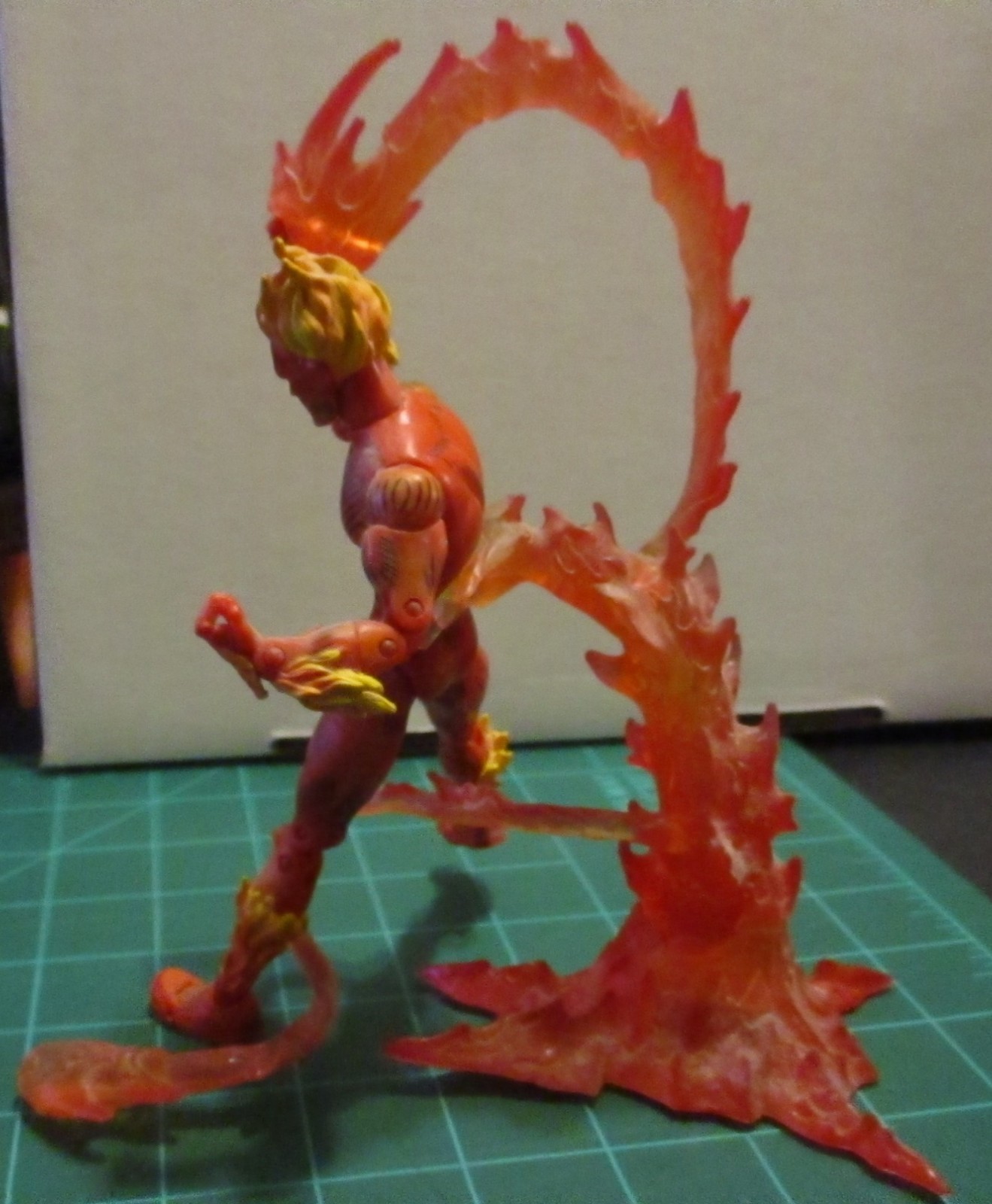 MARVEL LEGENDS HUMAN TORCH WITH FLAME BASE ACTION FIGURE FANTASTIC FOUR