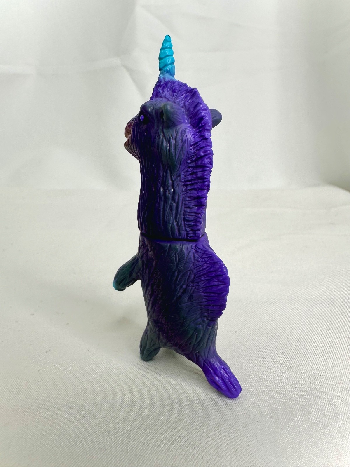 RAMPAGE TOYS GIRAFFYCORN MINI SOFUBI SOFT VINYL TOY JAPAN KAIJU PURPLE BLACK