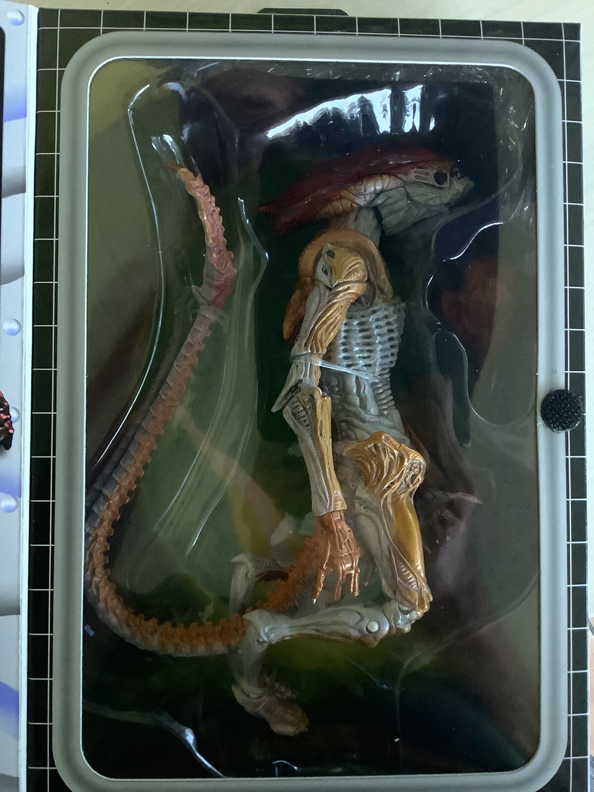 ALIEN KENNER TRIBUTE PANTHER ALIEN 7” SCALE FIGURE