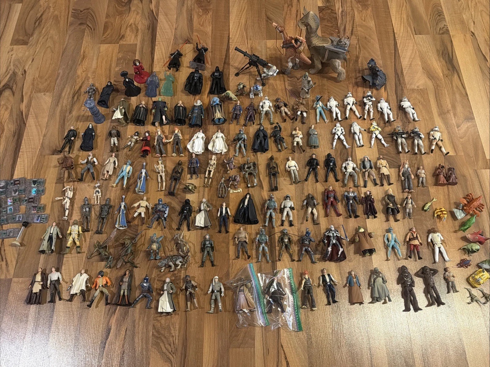Huge Lot Star Wars Hasbro Action Figure Lot Of 145 Figures Weapons Accessories