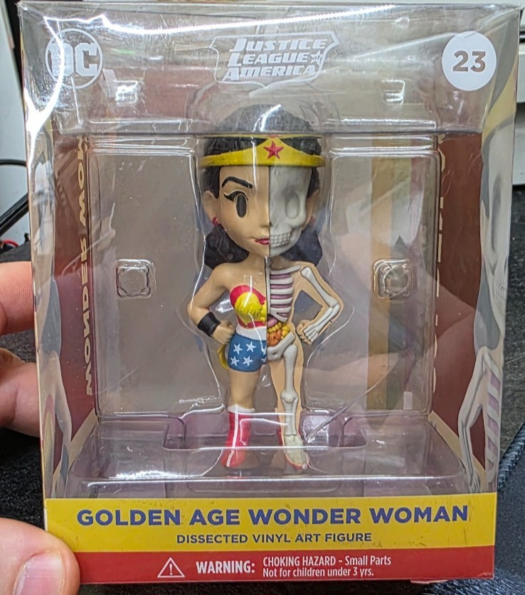 GOLDEN AGE WONDER WOMAN DISSECTED XXRAY VINYL ART FIGURE