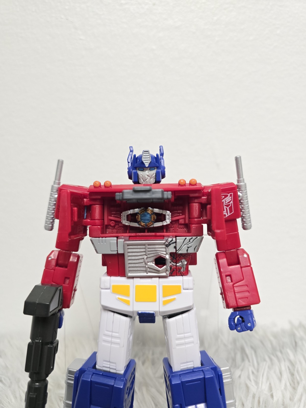 Transformers MTMTE Studio Series 86 Battle Damaged Optimus Prime Leader Class