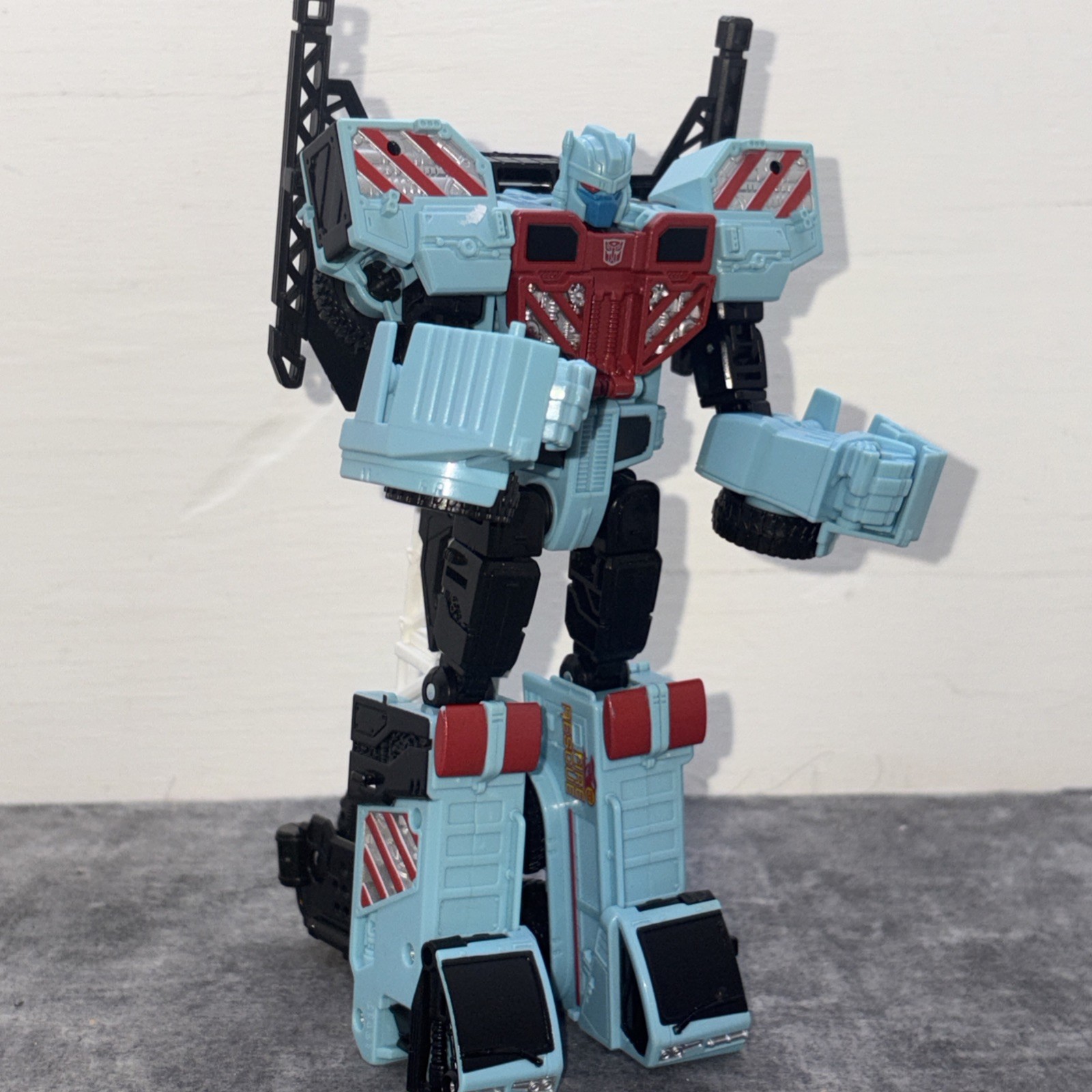 Transformers Generations: Combiner Wars – Protectobot HOT SPOT Incomplete