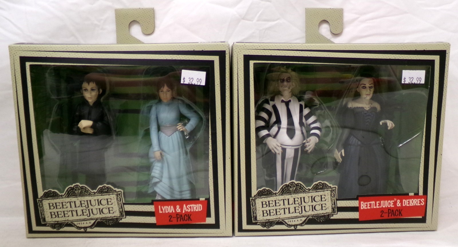 NECA Beetlejuice Beetlejuice Toony Terror 5&Prime; Figure Set Lydia Astrid Delores New
