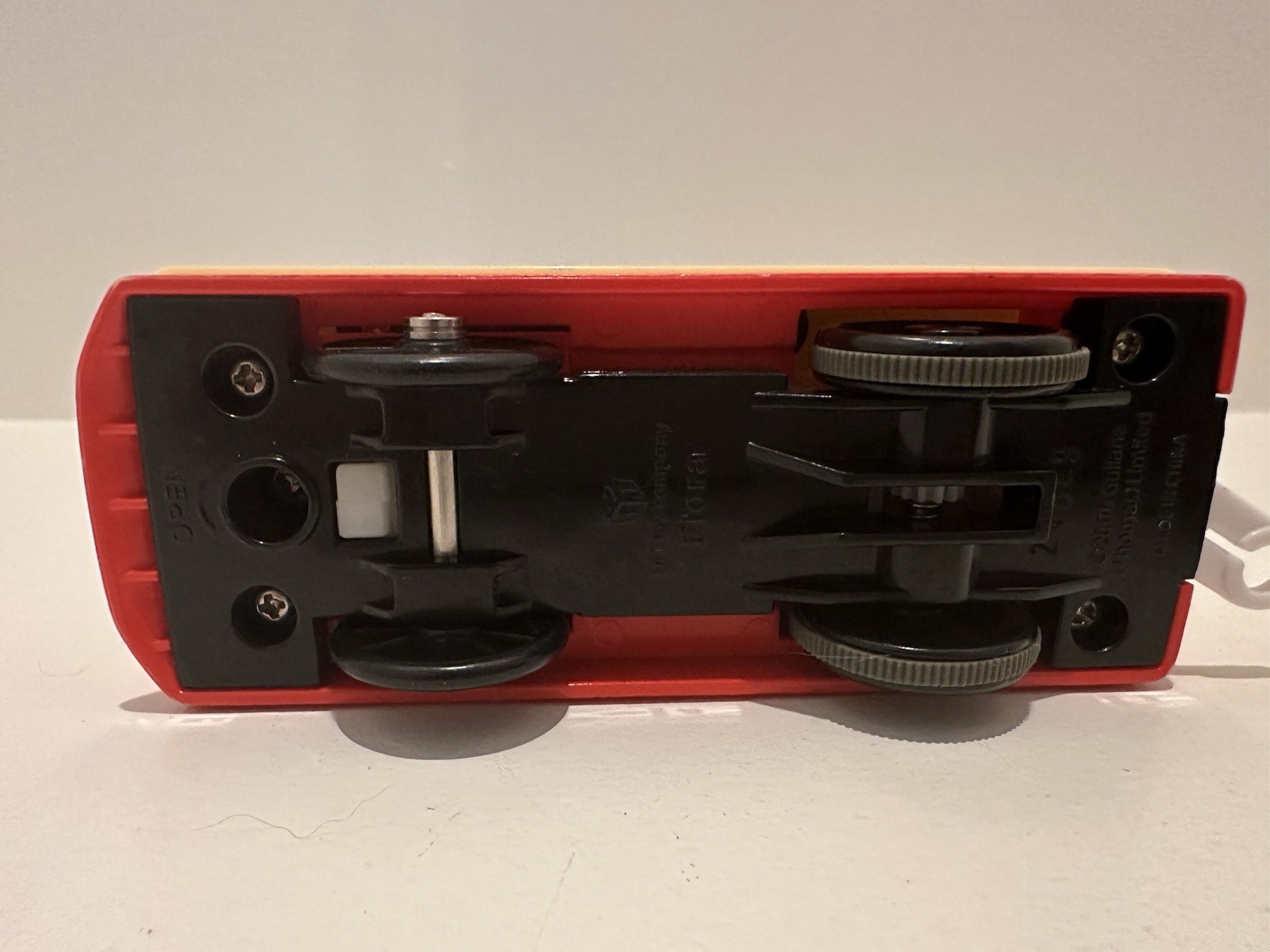 Thomas & Friends TrackMaster Flora Tray Sodor Tramways Motorized Train Engine