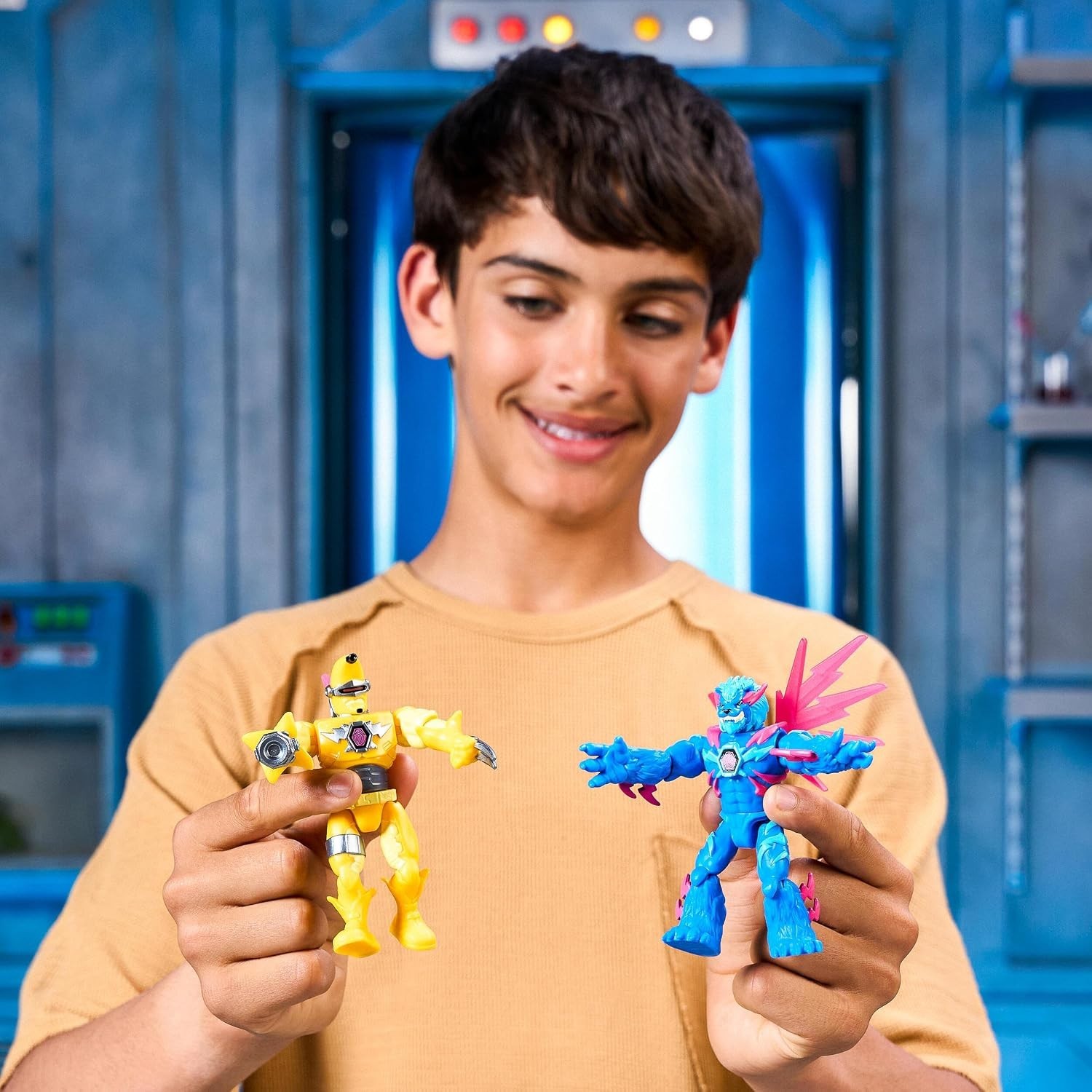 Hybrids Multi Pack, Reveal Different Hybrid Parts To Create 2 Mix & Match Act…