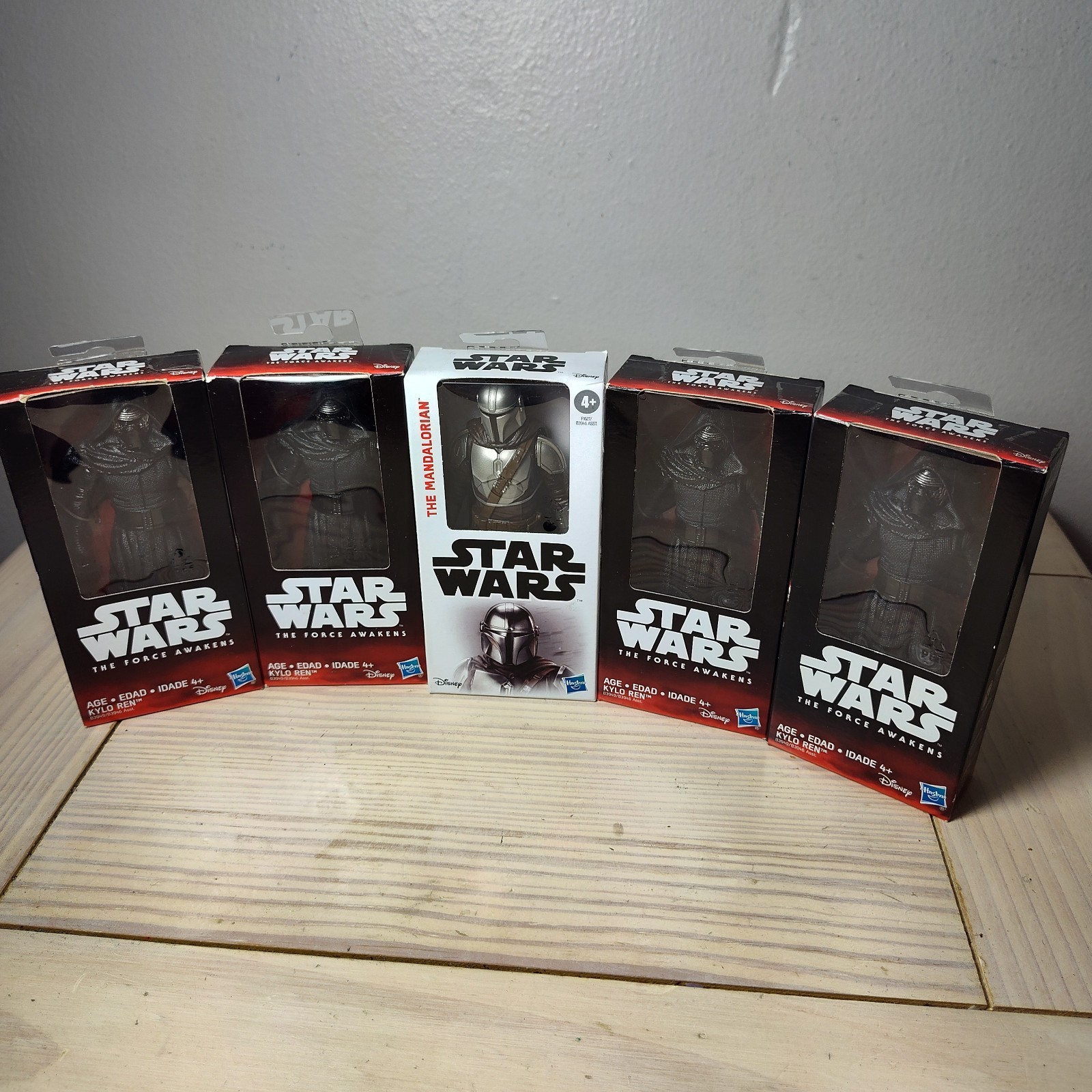 4x Star Wars Kylo Ren 6&Prime; Action Figure 1x Mandolorian Hasbro Disney 2015
