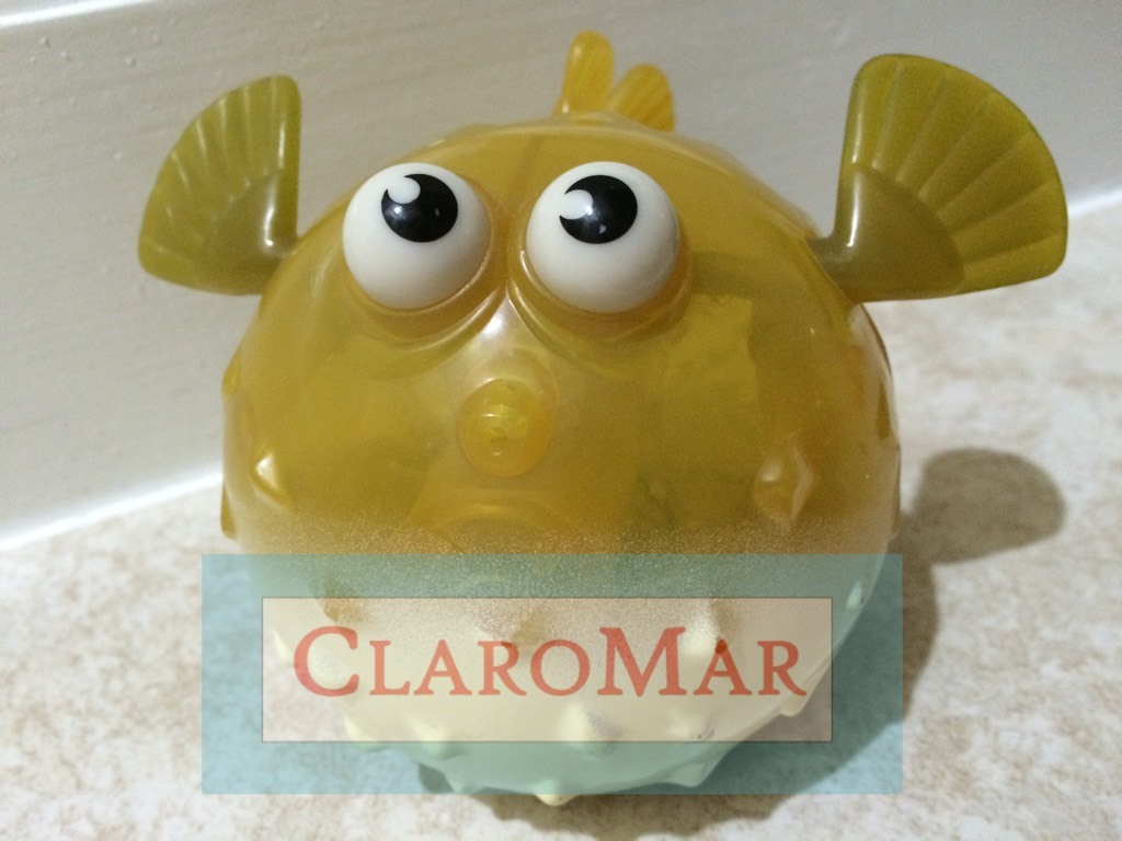 ☀️Disney Pixar FINDING NEMO Bloat Blowfish Figure Bath Toy McDonalds Cake Topper