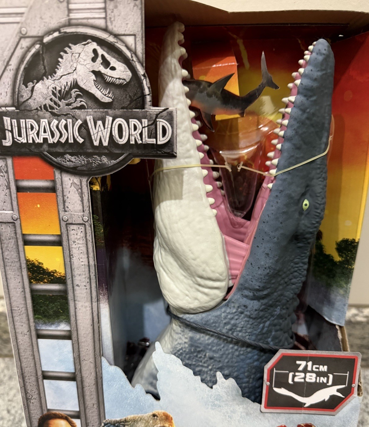 2017 Jurassic World Mosasaurus 28&Prime; Real Feel Dinosaur Figure Original Release