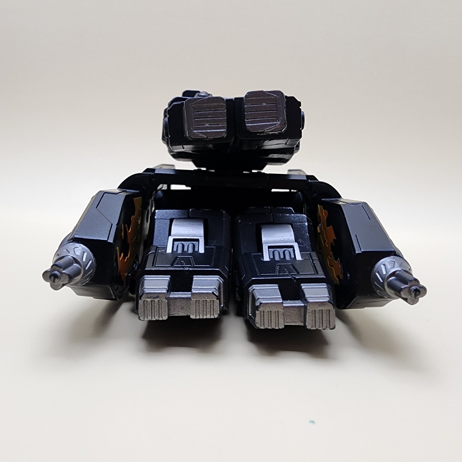 TRANSFORMERS Titanium (2006) War Within THE FALLEN 5&Prime; Die-cast Tank
