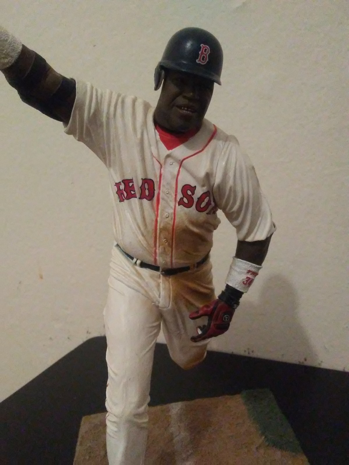 McFarlane DAVID ORTIZ Boston Red Sox Series 18 LOOSE