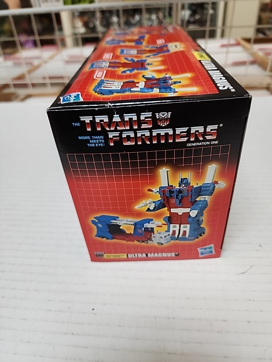 Hasbro Transformers Generation One Commemorative Ultra Magnus Import New