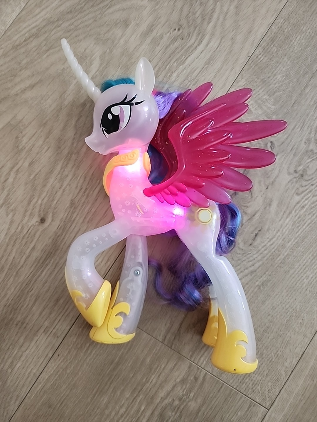 My Little Pony The Movie Glitter And Glow Princess Celestia Lights Up Works 2017