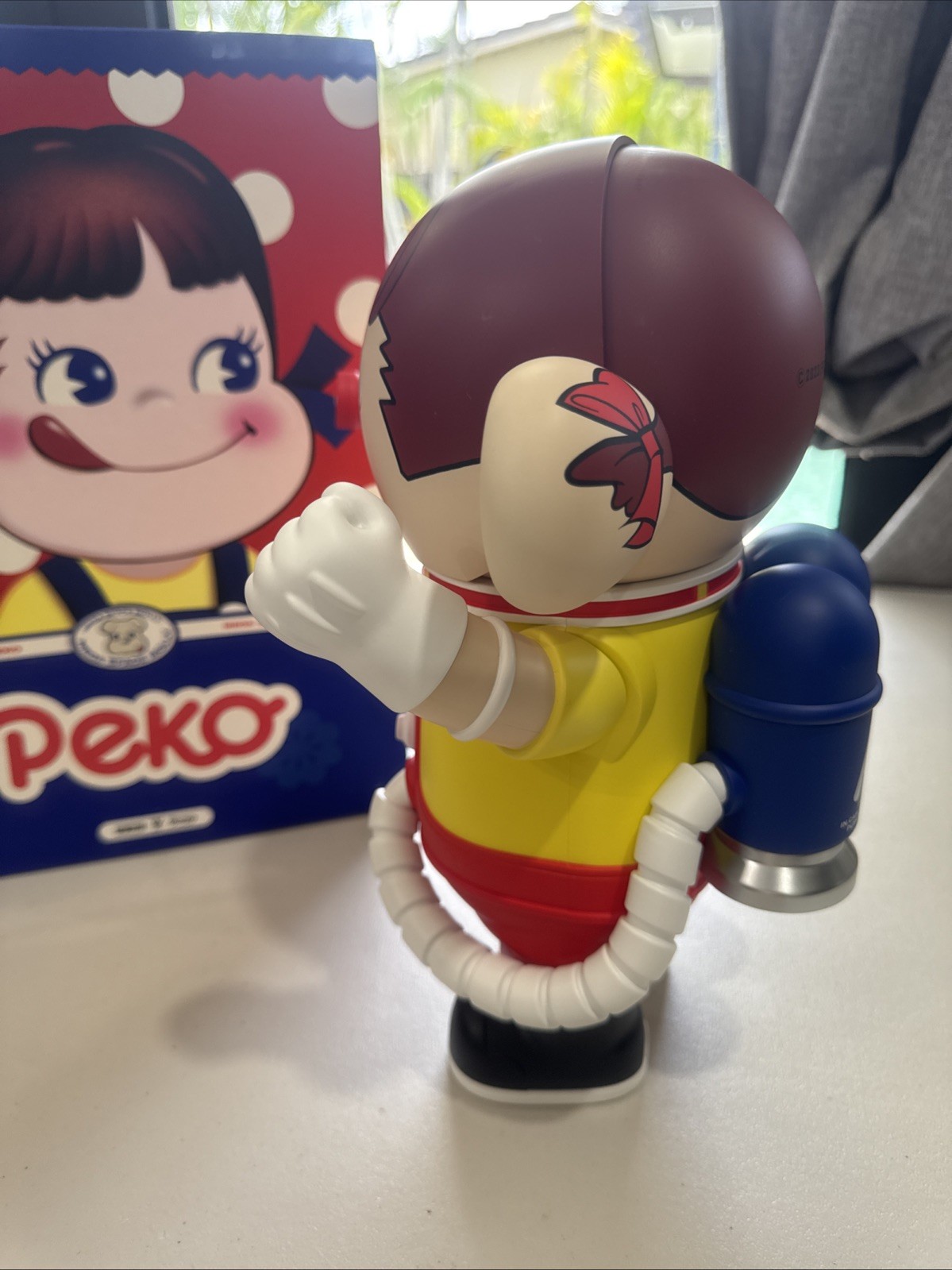 Authentic Pop Mart Mega Space Molly 400% PEKO. US Seller